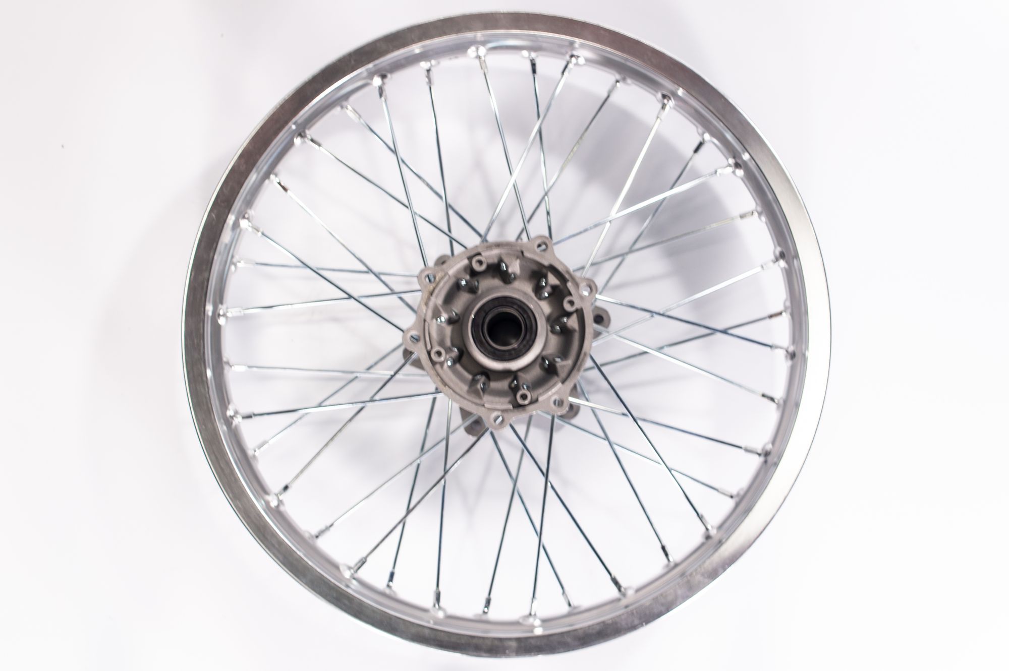 Диск колёсный задний 18" 2,15x18 [250-6R] 25мм с BSE Z4 Z5