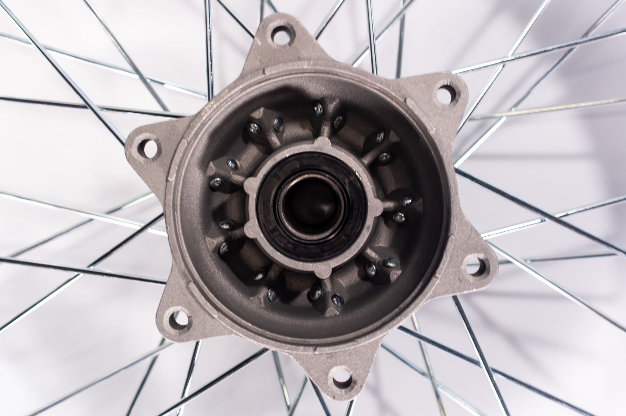 Диск колёсный задний 18" 2,15x18 [250-6R] 25мм с BSE Z4 Z5