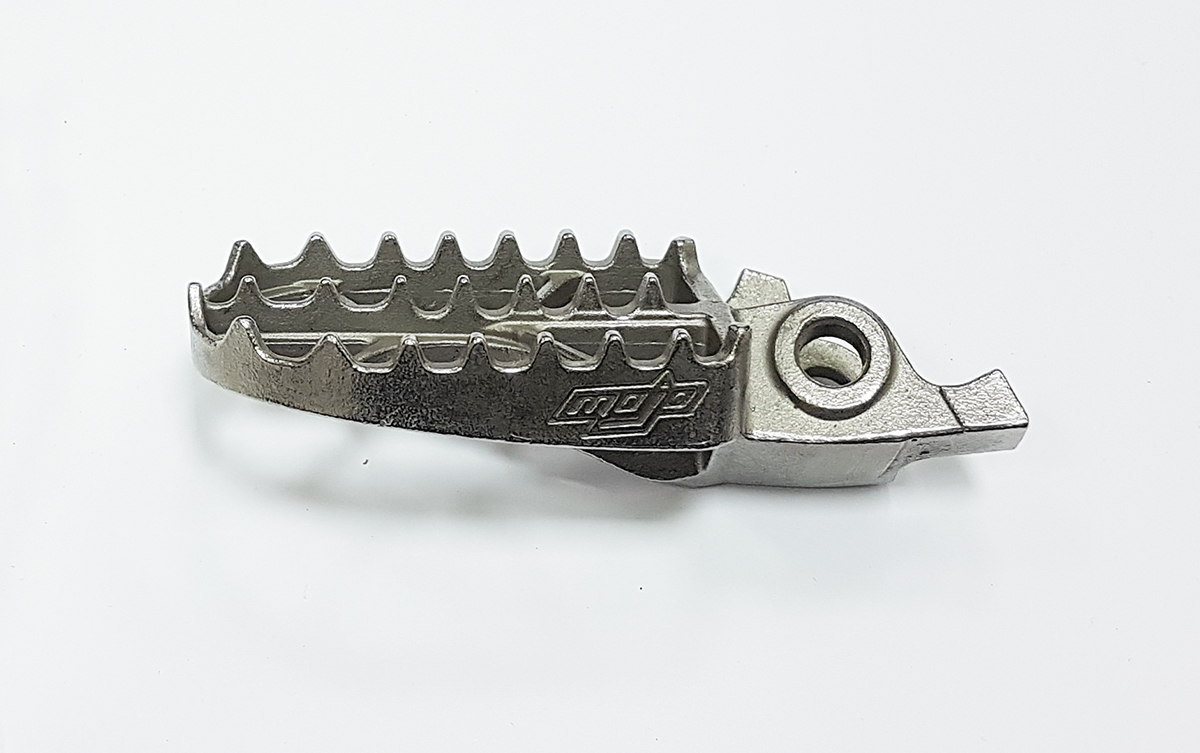 Подножка правая М BSE M2 M2Y M4 M8 RTC 300 Z11 RTC 300R