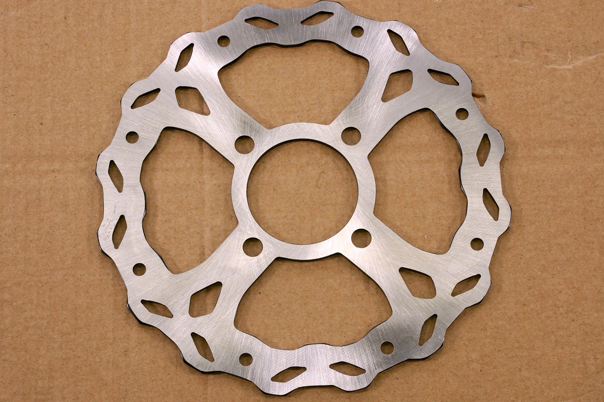 Диск тормозной передний 220х58х3,5мм М10х4х80мм BSE Z1 Z2