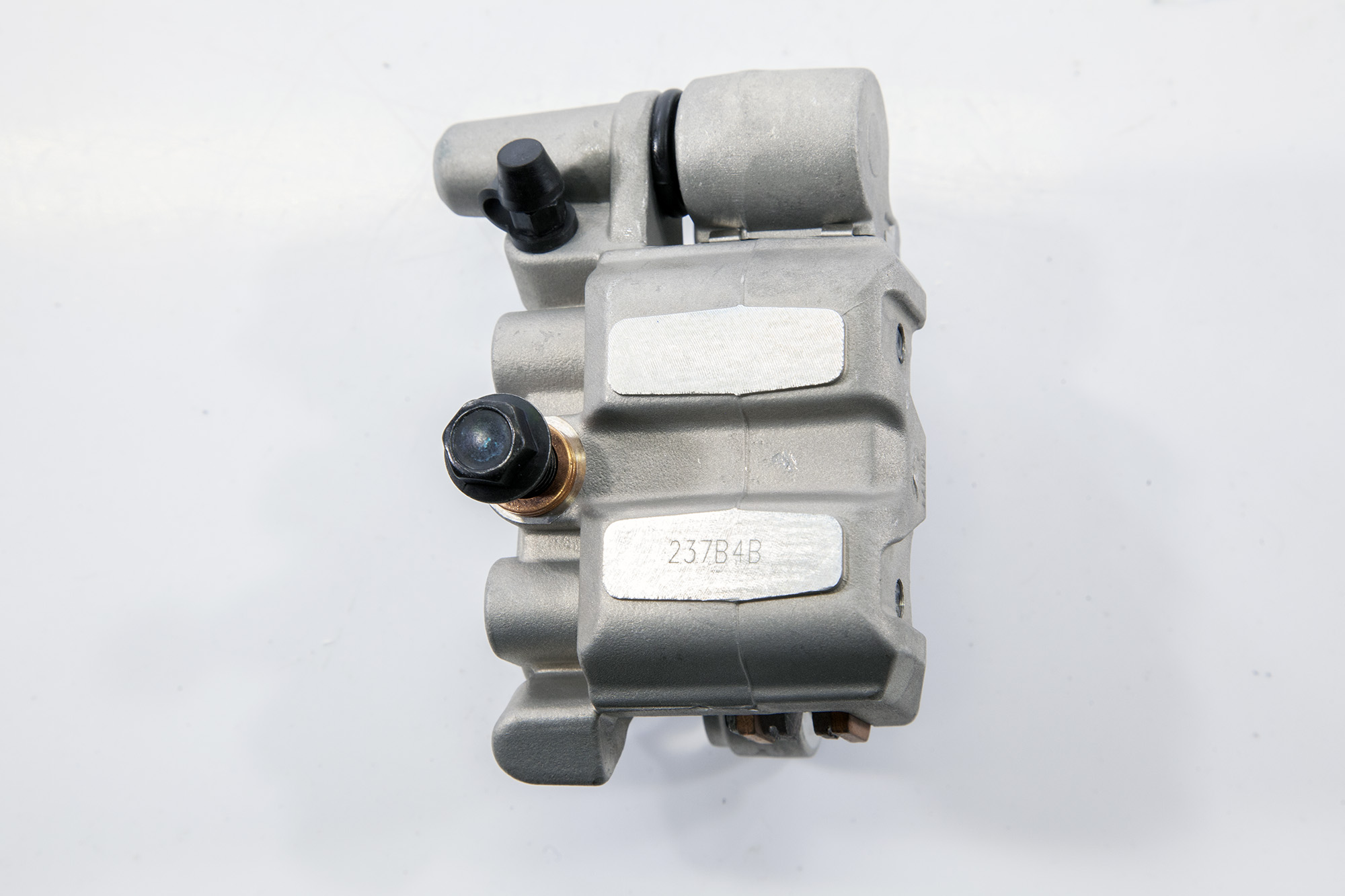 Суппорт тормозной передний BSE Z10 Z8