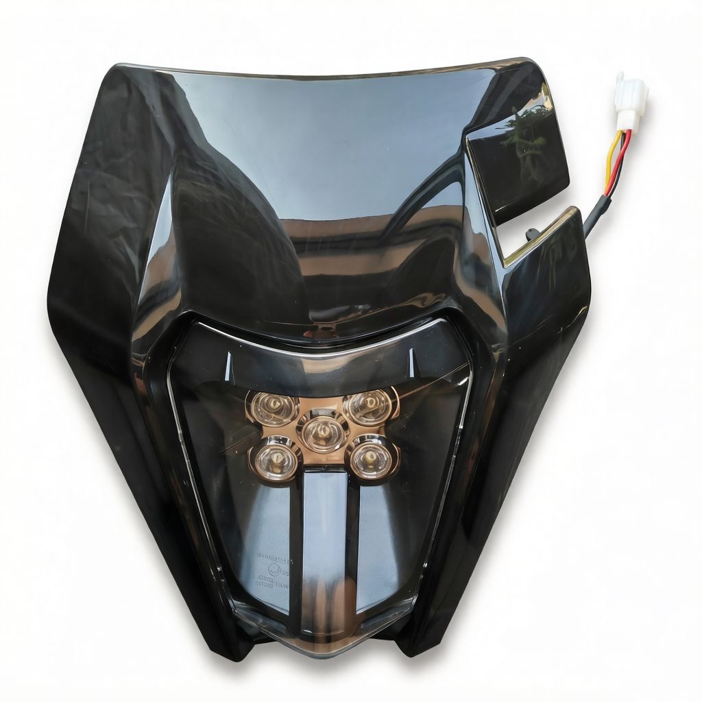 Фара LED FN121B BSE T5 T8
