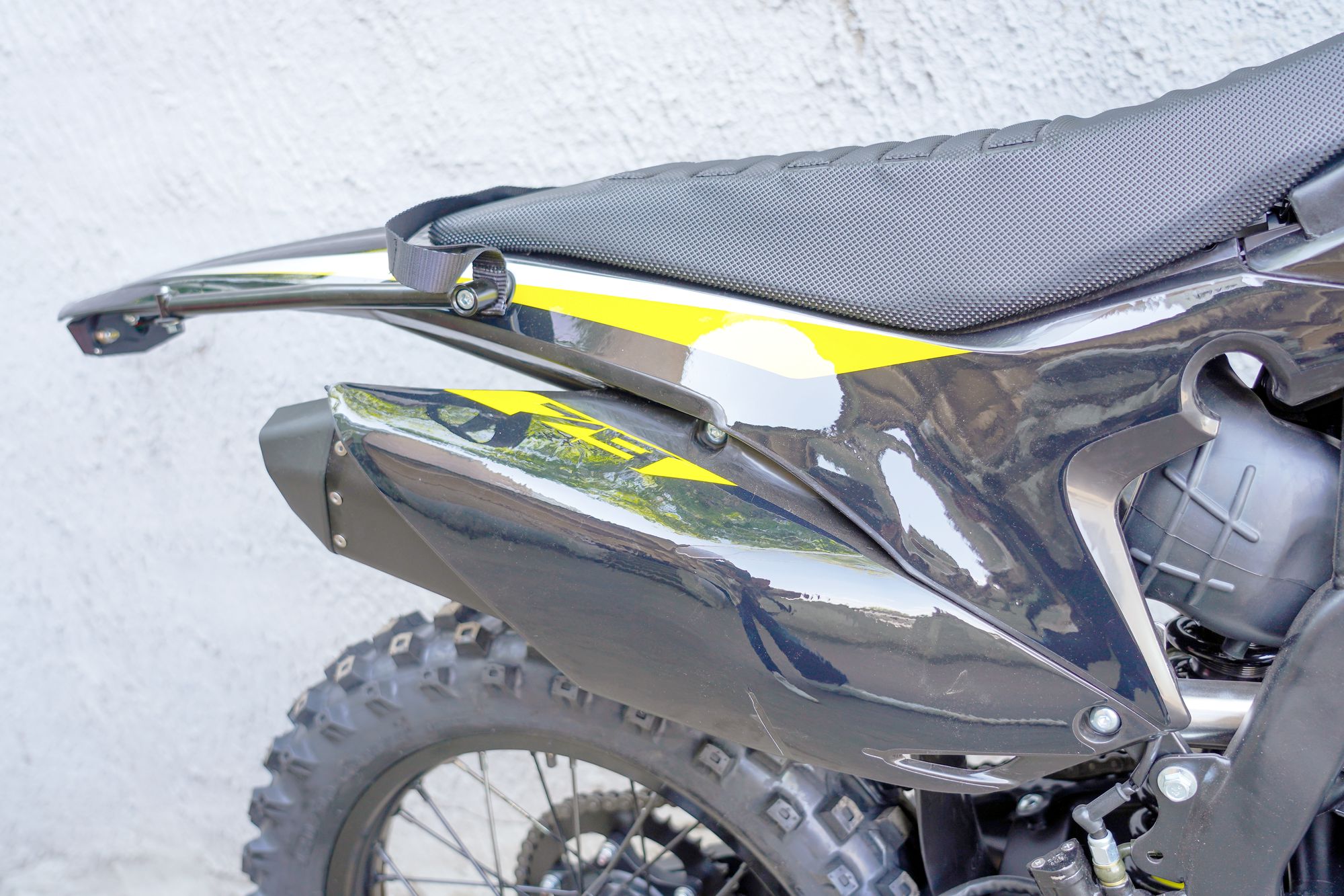 Наклейки BSE Z9 Yellow Metallic BSE Z9