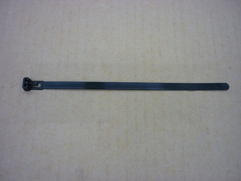 Стяжка провода 200*8 SYM