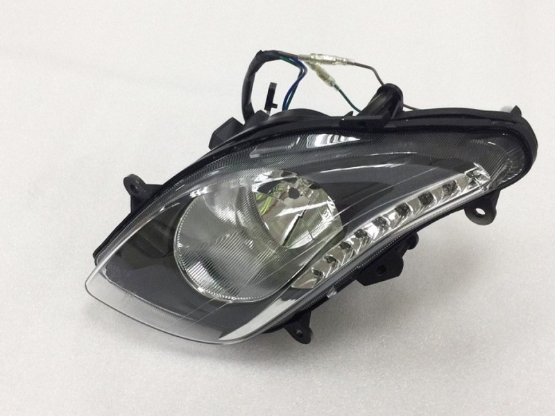 Фара передняя правая SYM