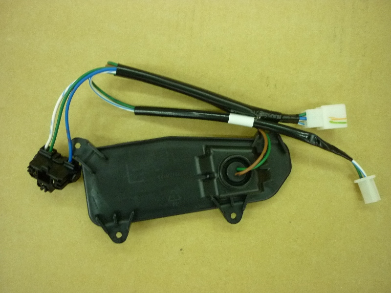 Разъем фары левый SYM