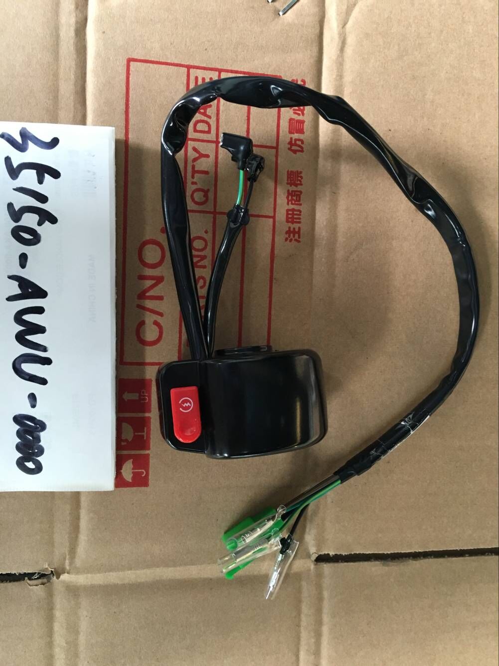 Блок переключателей правый SYM