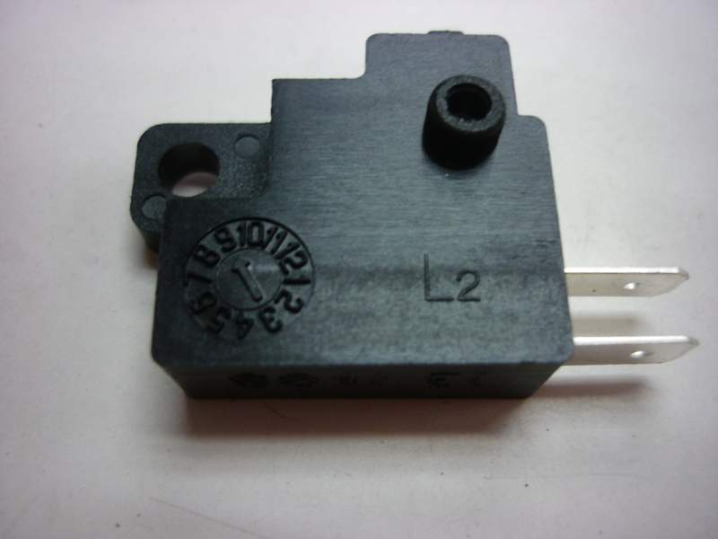 Концевик стоп сигнала задний SYM