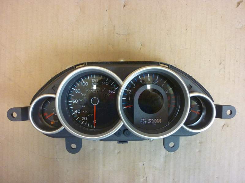 Панель приборов SYM