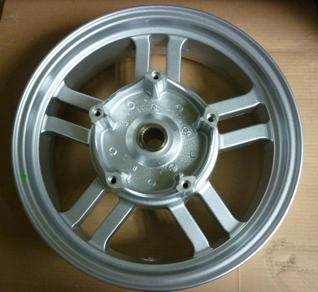 Диск колёсный задний 14"x4.50" 27шлиц 5отв.*d150 SYM Maxsym 400 Maxsym 600