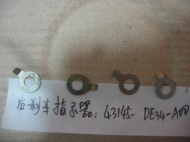 Индикатор заднего тормоза SYM