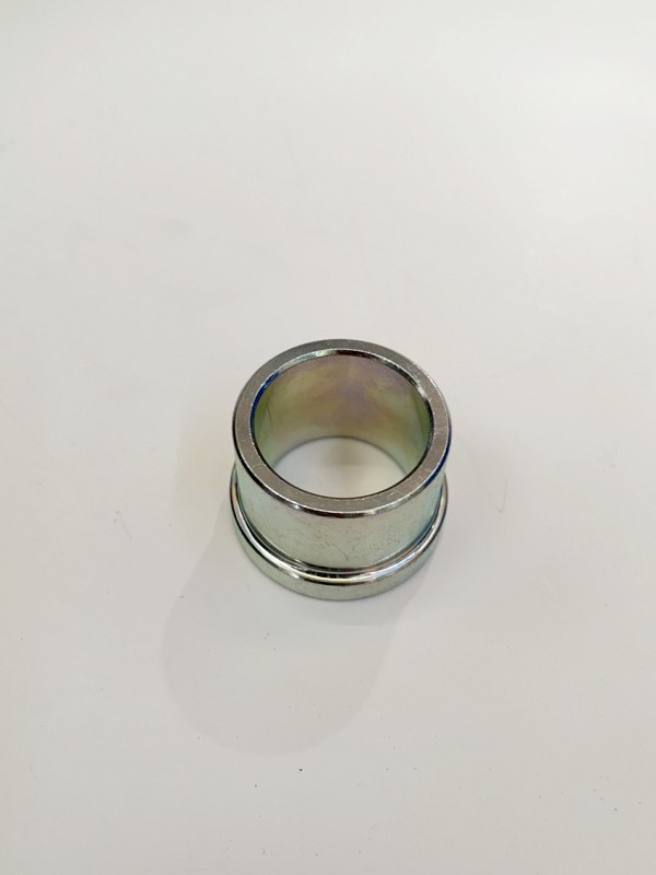 Втулка колеса переднего левая SYM