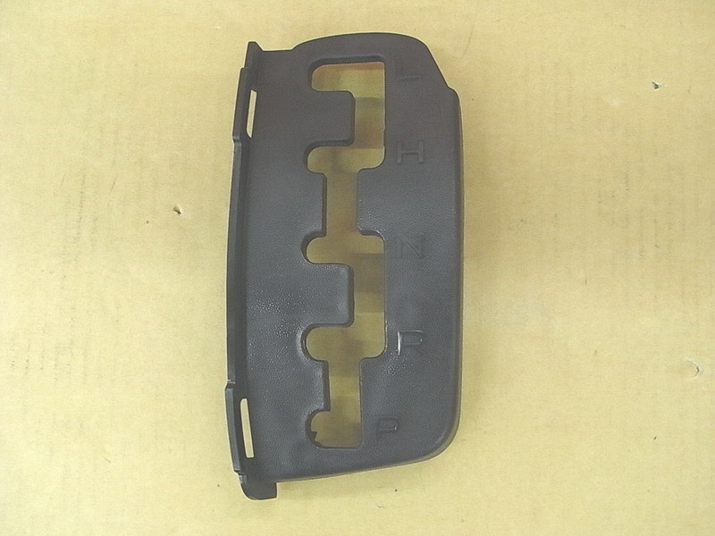 Облицовка рычага переключения передач черный_BK-002U SYM ATV 600 ATV 600LE