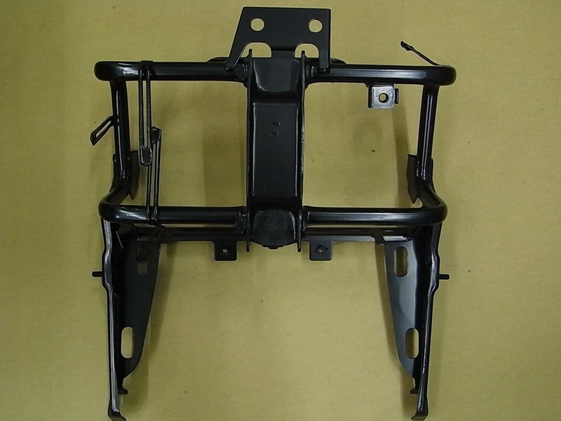 Кронштейн крепления радиатора SYM JoyRide 200