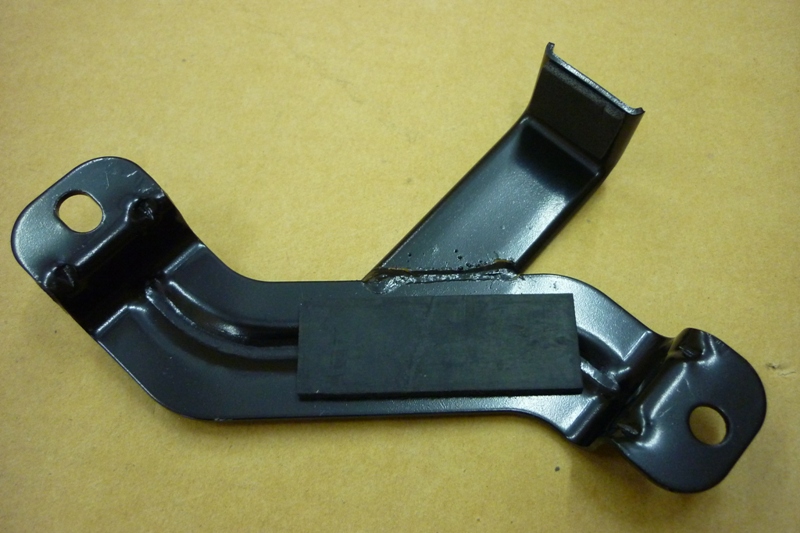 Хомут крепления аккумулятора SYM