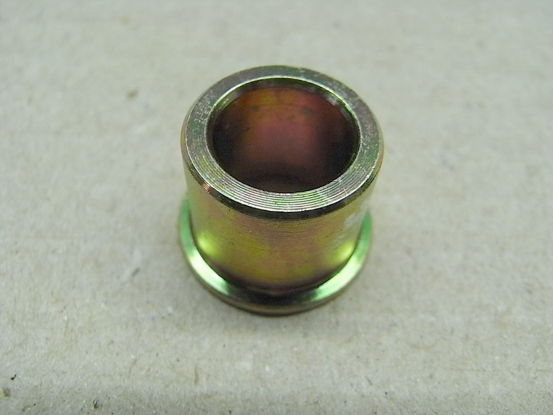 Втулка крепления центральной опоры SYM