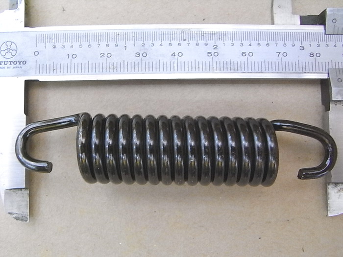 Пружина возвратная опоры центральной SYM