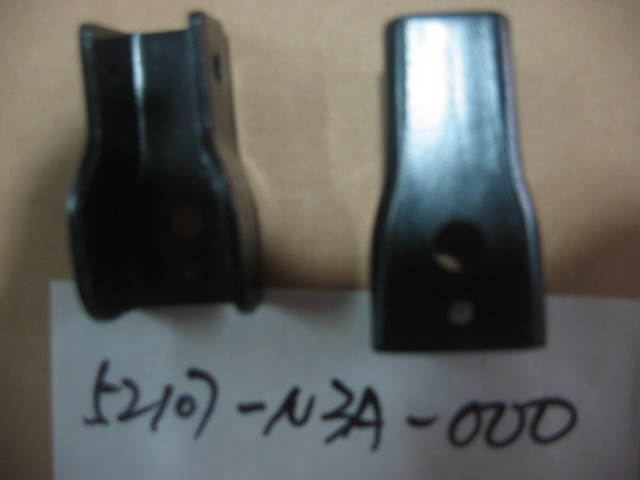 Кронштейн подножки SYM