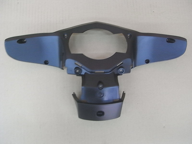 Облицовка руля задняя черный_BK-001U SYM