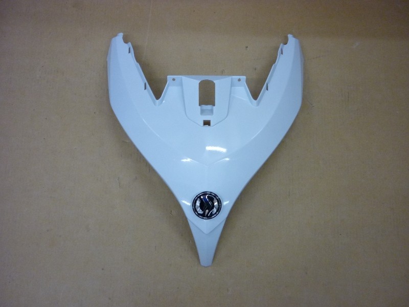 Облицовка передняя верхняя белый (WH-300P) SYM Maxsym 400 Maxsym 600