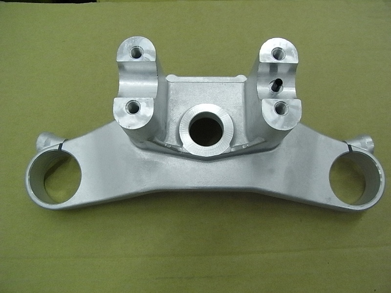 Траверса верхняя SYM