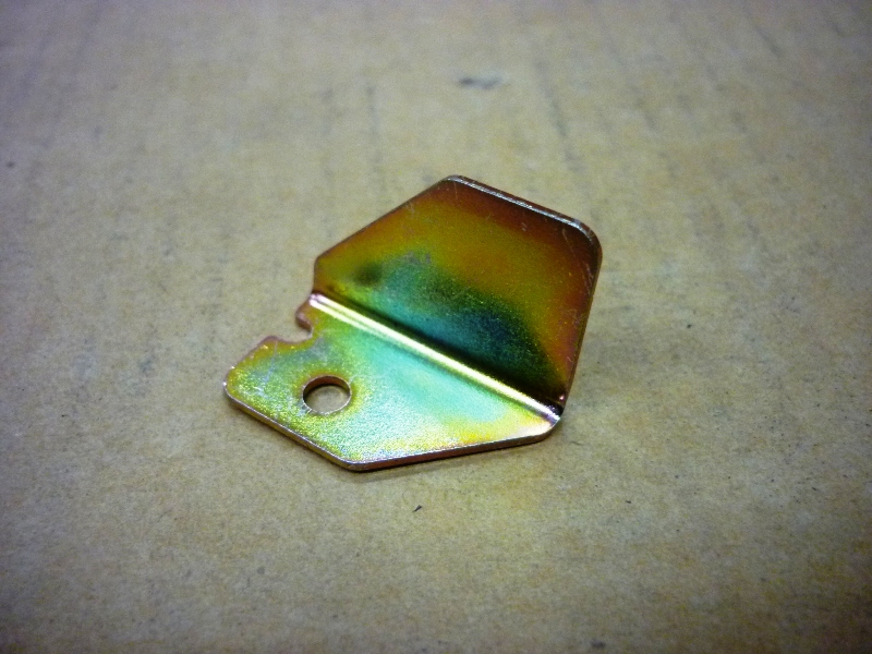 Кронштейн ограничителя левый SYM