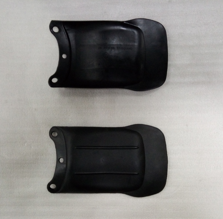 Брызговик передний SYM