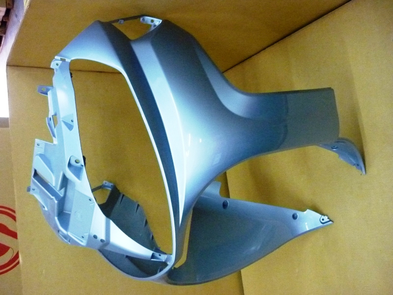 Облицовка передняя серо-голубой металлик_BU-535S SYM Maxsym 400 Maxsym 600