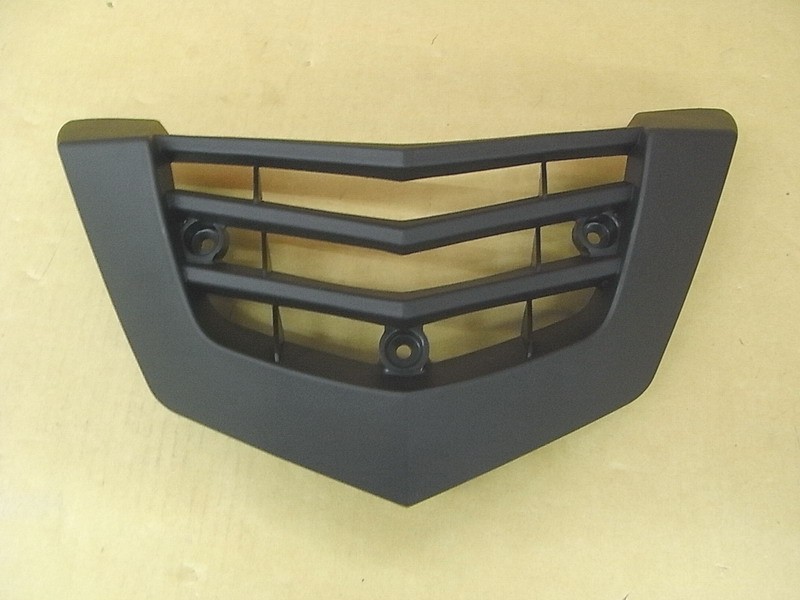 Облицовка радиатора декоративная черный_BK-001U SYM ATV 200