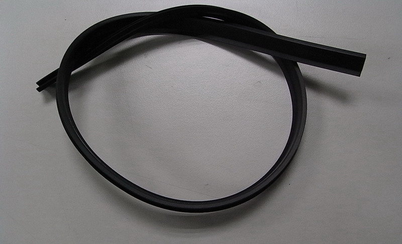 Прокладка накладки стекла SYM