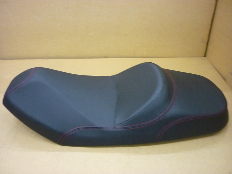 Сидение мото двойное в сборе SYM