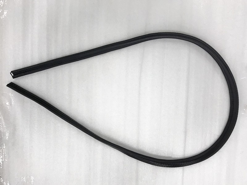 Уплотнение багажника SYM