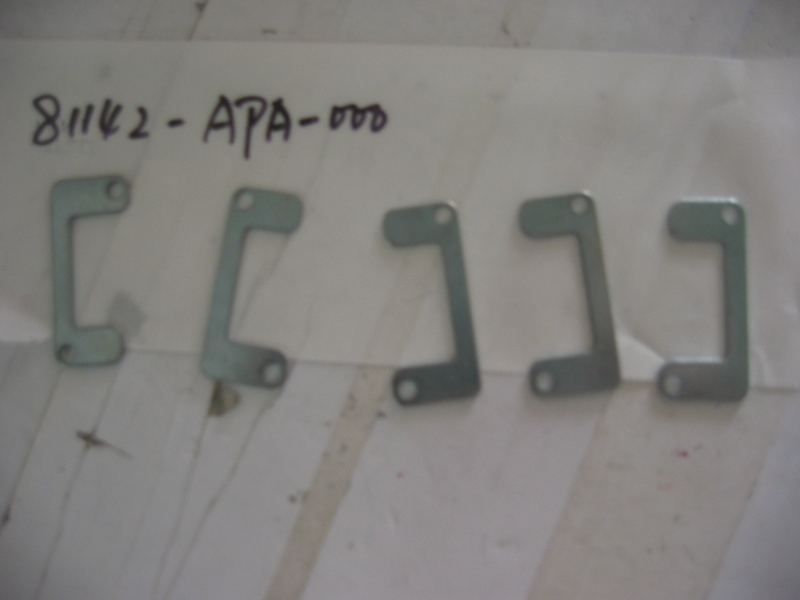 Кронштейн люка бокса правый SYM