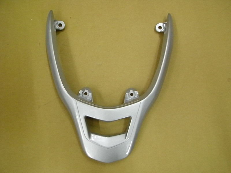 Поручень пассажира серебристый_S-420 SYM VS 150