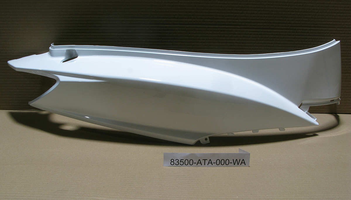 Облицовка задняя правая белый (WH-006) SYM JetNaked 50 Jet 4 125 Jet 4 50