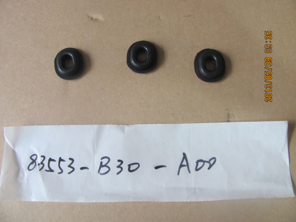 Втулка резиновая крепления пластика SYM