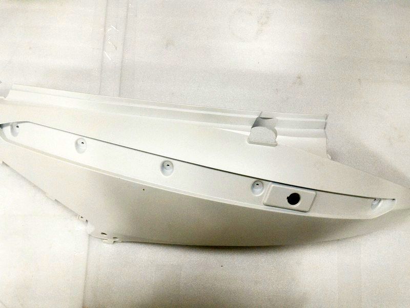 Облицовка задняя левая белый (WH-003UL) SYM