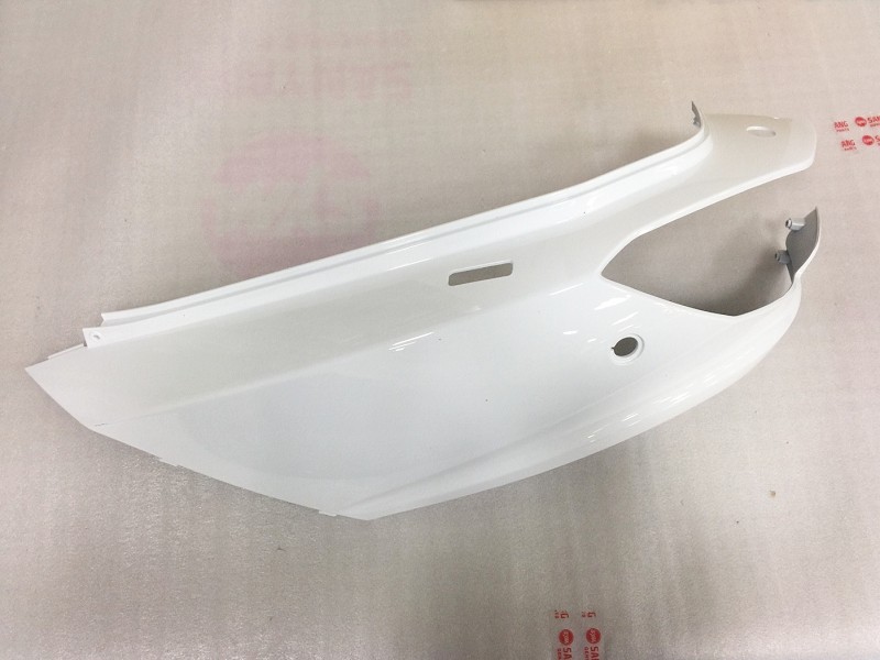 Облицовка задняя левая белый (WH-005C) SYM