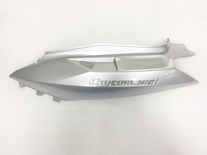 Облицовка задняя левая серебристый_S-421S-D SYM