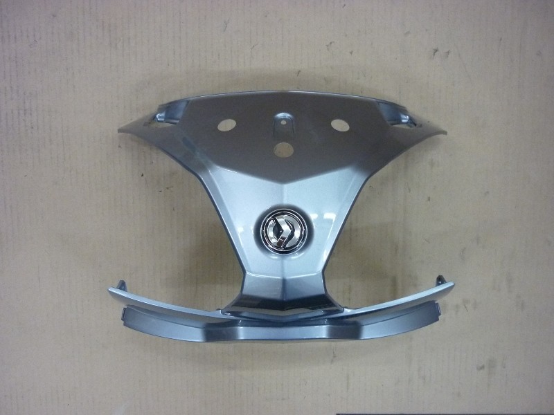 Облицовка фонарей задняя серый_GY-517S SYM Maxsym 400 Maxsym 600