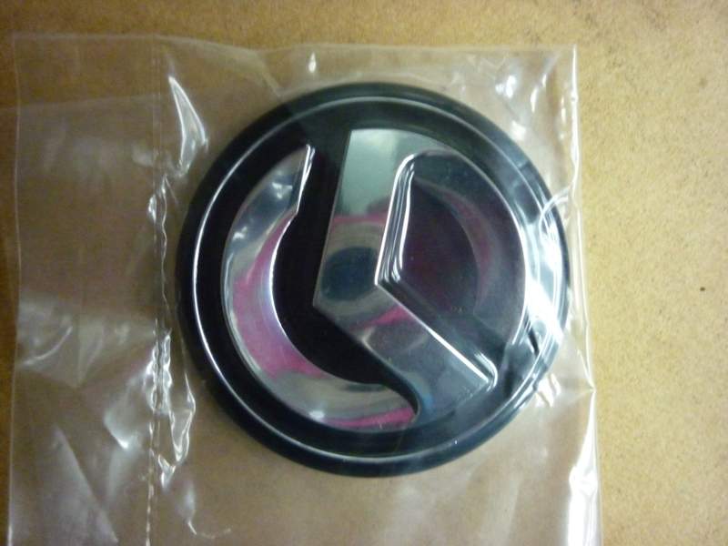 Логотип 40 абс SYM