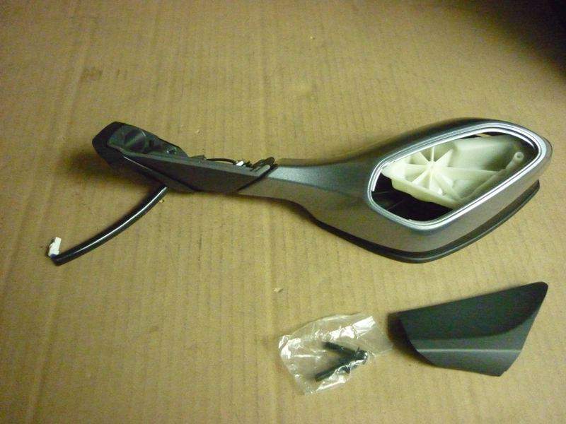 Зеркало заднего вида правое без поворотника SYM