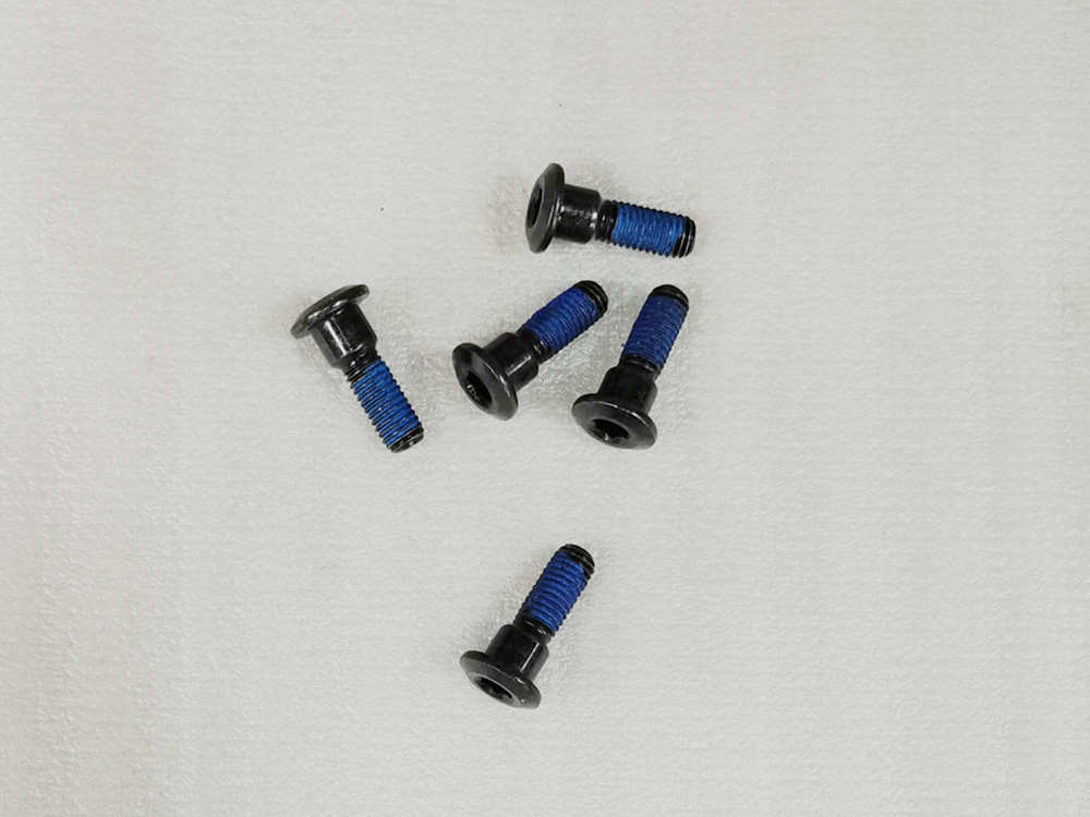 Болт переднего диска 8х24 SYM JoyMax 300