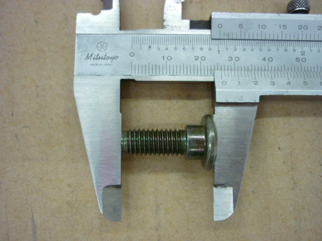 Винт спец. М8х23 SYM DD 50 EuroX 50