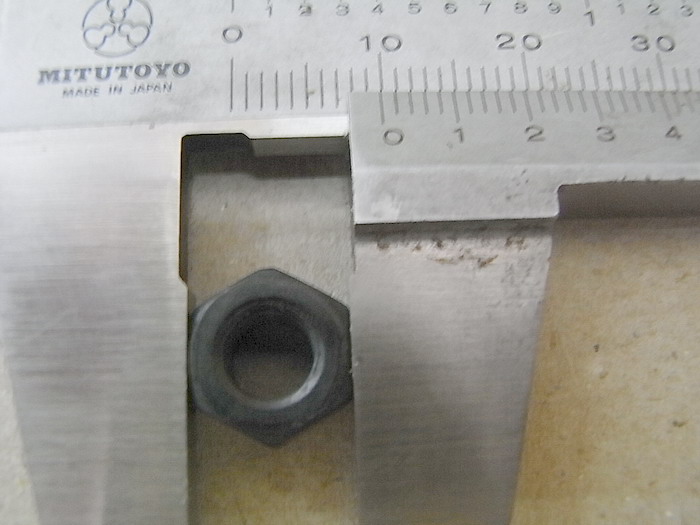 Гайка регулировочная SYM