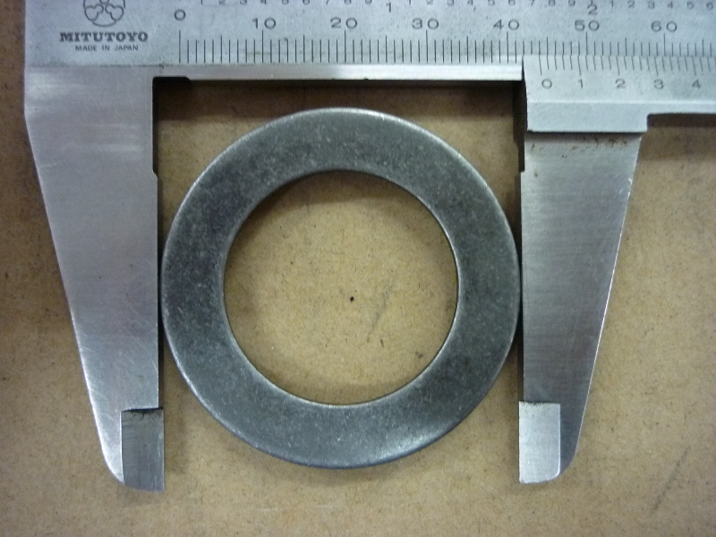 Шайба упорная 28х44х1,5 SYM