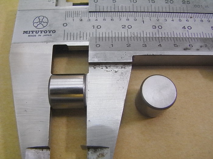 Ролик 10х10 SYM