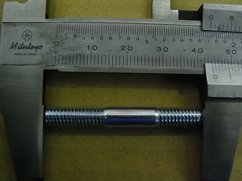 Шпилька 2,6х32 SYM