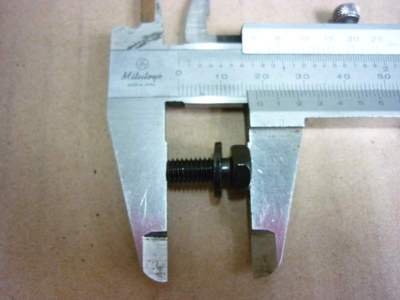 Болт с шайбой 6х14 SYM