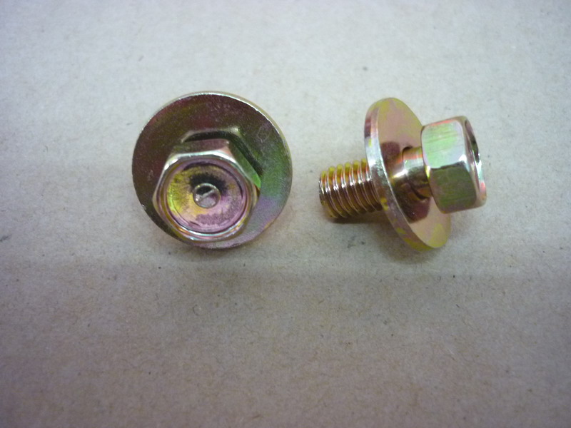 Винт с фланцем M8x16 SYM